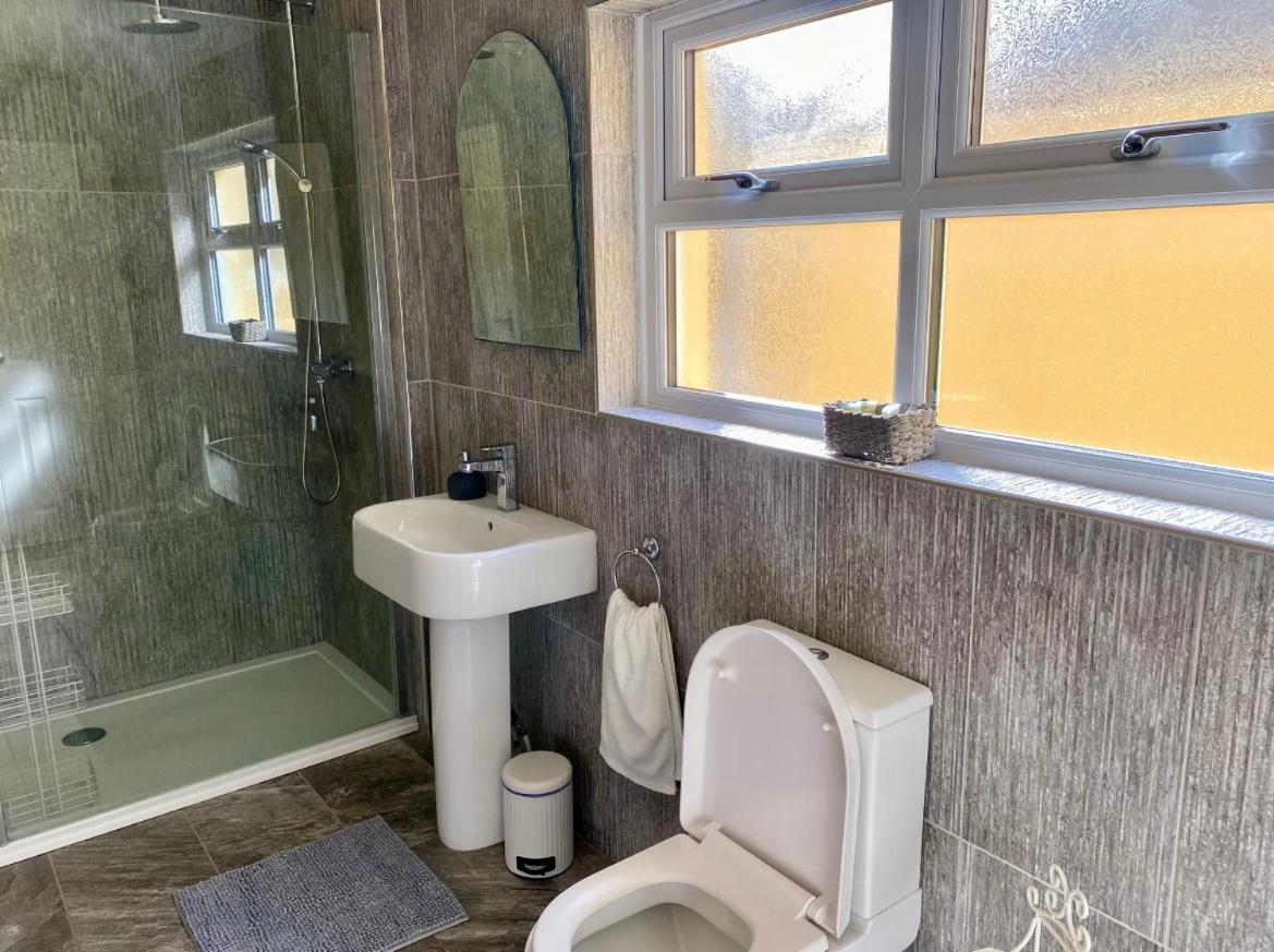 Honey Cottage Tenby Bagian luar foto