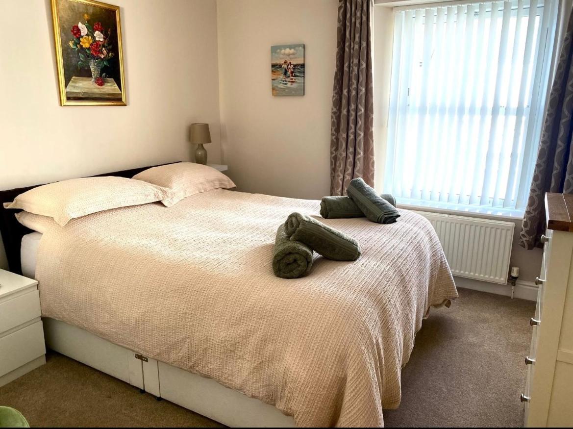 Honey Cottage Tenby Bagian luar foto